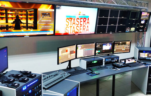 DM TV Studio Smart - Control Room 2